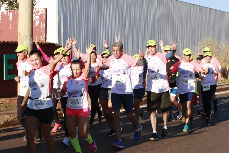 Corrida de Revezamento mobiliza 200 participantes 4