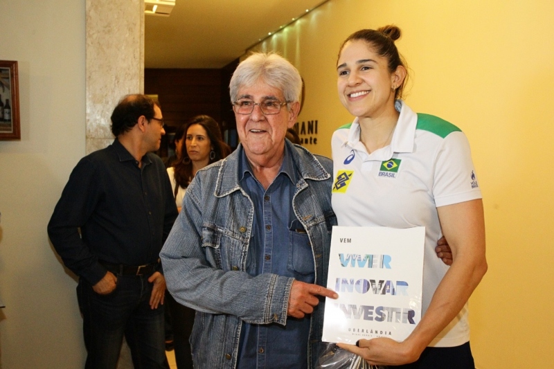 Prefeito participa de encontro sobre o Pré-Olímpico de Vôlei 3