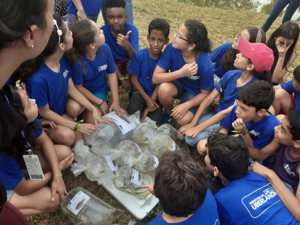 Projeto Cardume leva alunos da rede municipal ao Aquário 2