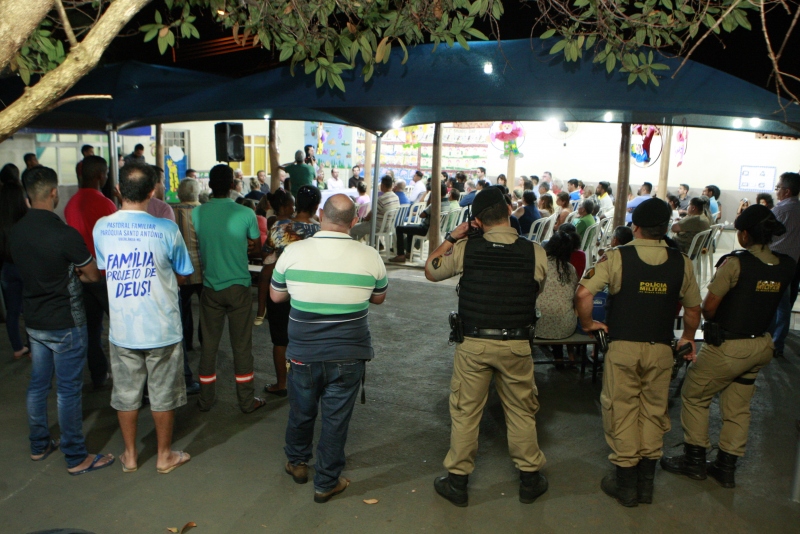 Moradores do Dom Almir participam de reunião comunitária 1