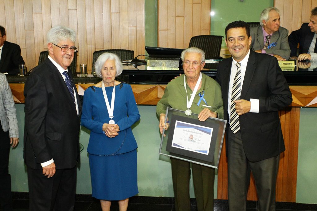 Prefeito Odelmo Leão recebe Comenda Rondon Pacheco 7