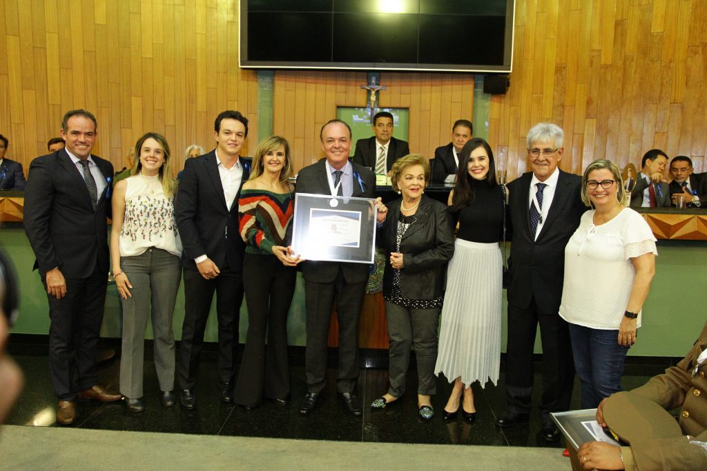 Prefeito Odelmo Leão recebe Comenda Rondon Pacheco 3