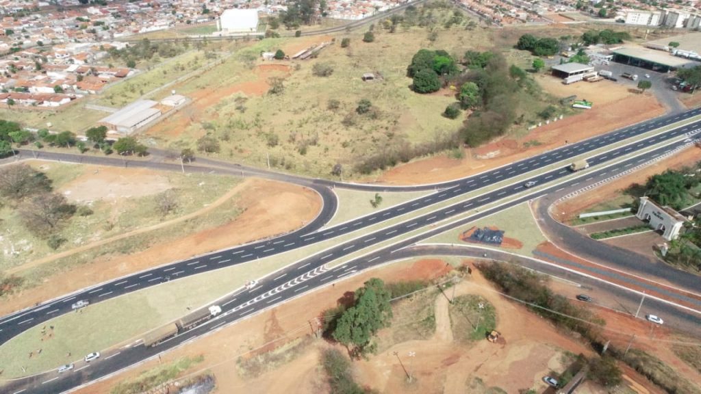 Trevo no anel viário Ayrton Senna é inaugurado na tarde desta quarta-feira (28) 1