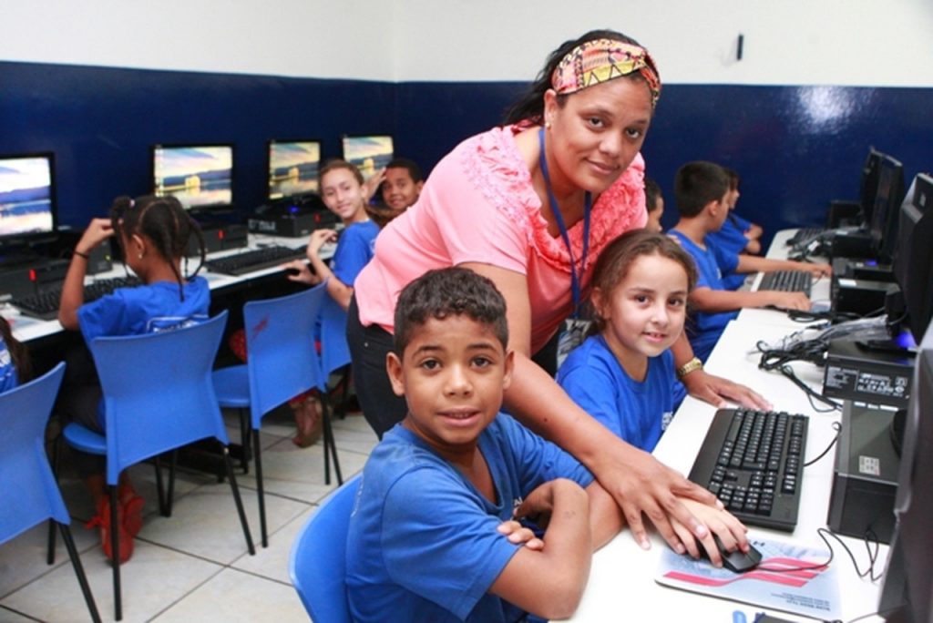 Prefeitura renova todos os computadores dos laboratórios das escolas municipais 2