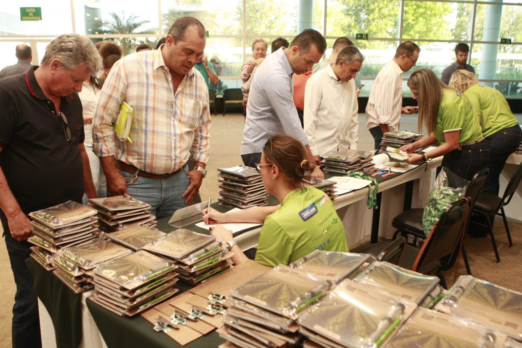 Uso de basalto na lavoura reúne 600 pesquisadores e agricultores do país 1