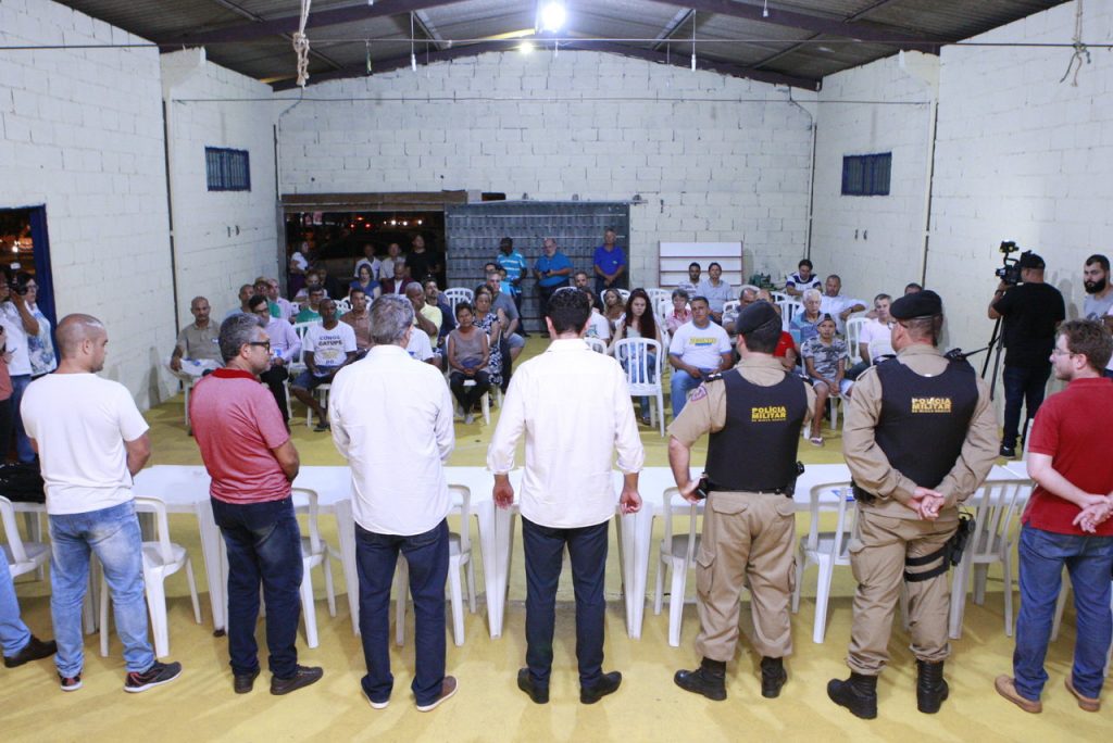 Reunião comunitária leva esclarecimentos a moradores do Mansour 1
