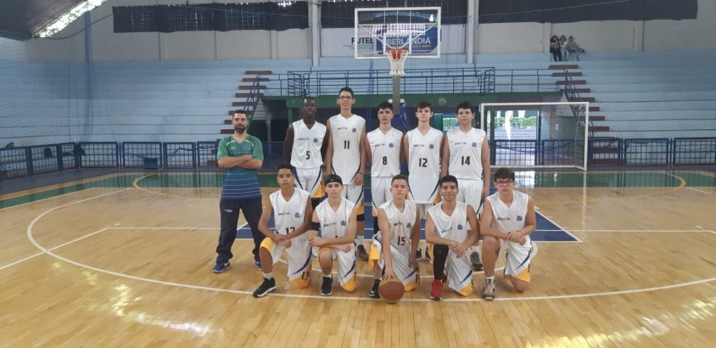 UTC/Futel joga pela Copa Triângulo de Basquete neste sábado (23) 1