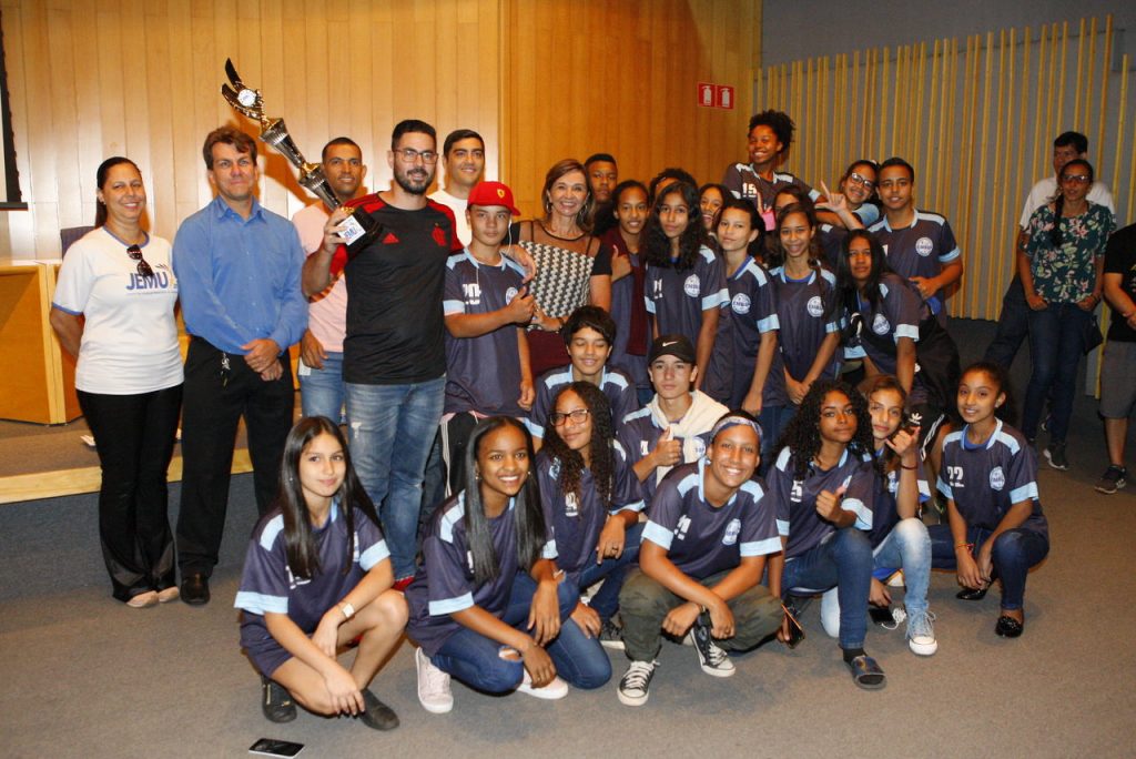 Nesta terça-feira (26) escolas campeãs recebem troféus do JEMU 2
