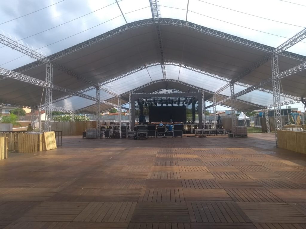 Fim de semana terá Supercopa de Vôlei, festival de música e Copa Futel 3