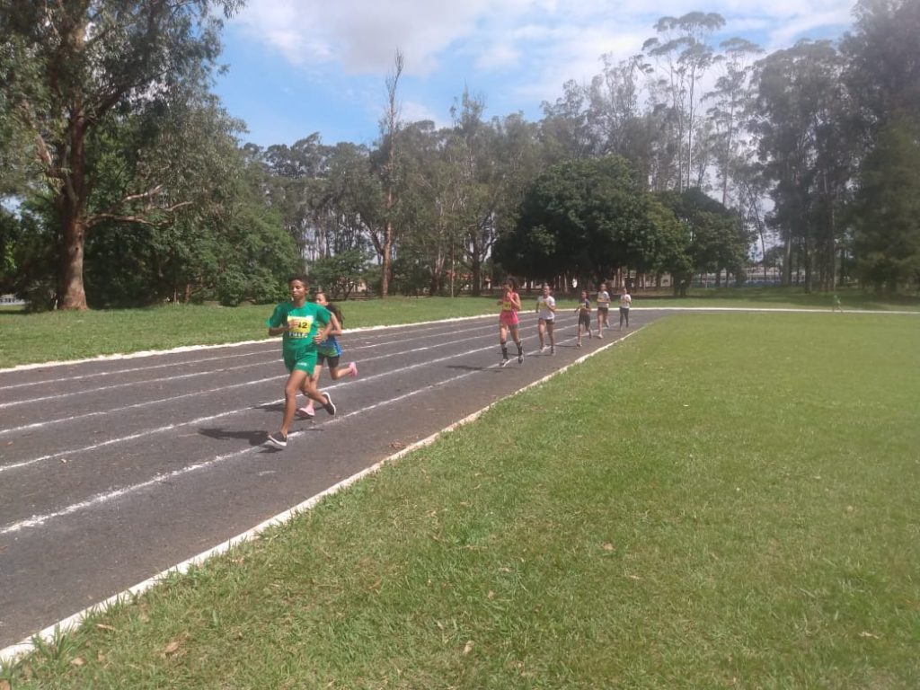 Festival de Atletismo reúne mais de 500 crianças e adolescentes 1