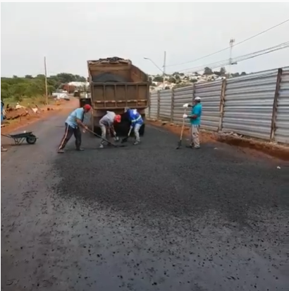 Ponte da avenida dos Mognos recebe concretagem dos blocos de fundação 1