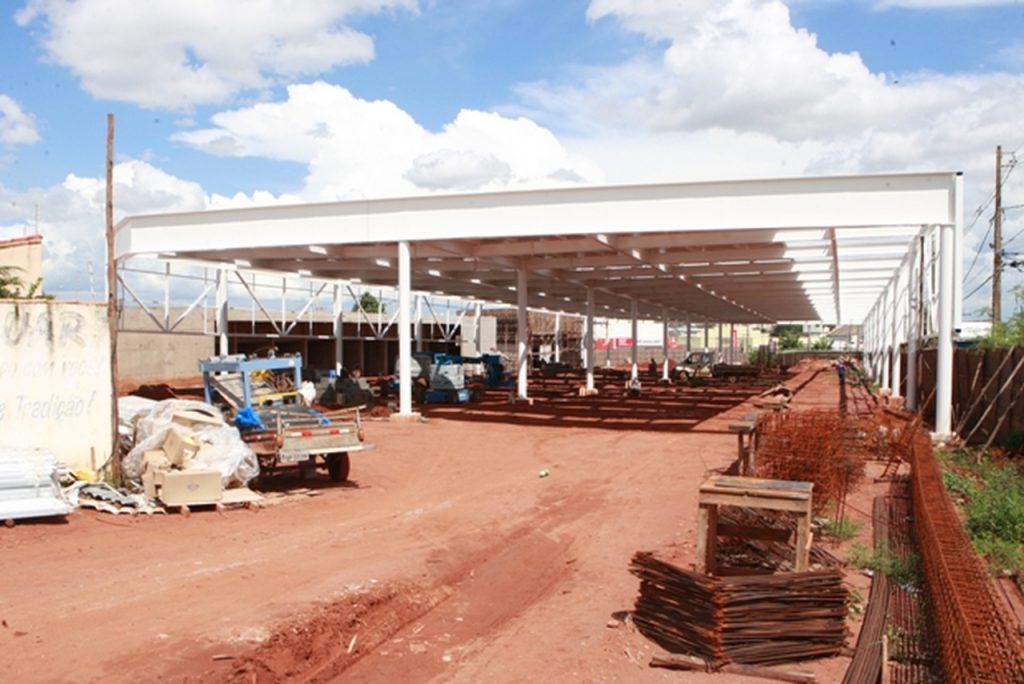 Plataforma de embarque do Terminal Dona Zulmira recebe cobertura 2