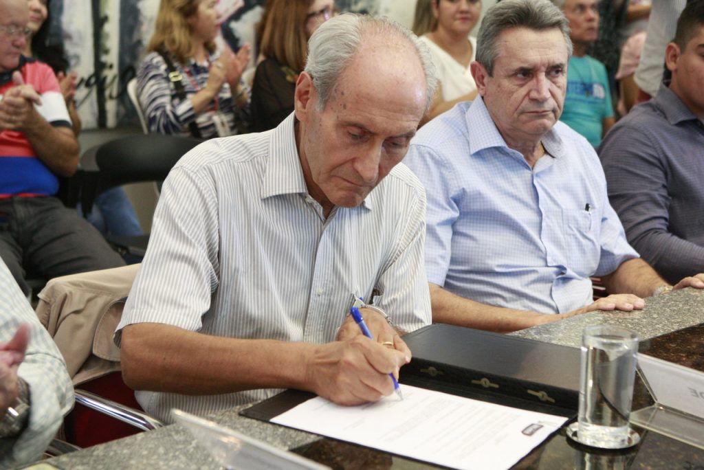 Prefeitura assina ordem de serviço para reforma e ampliação da UBS Guarani 1