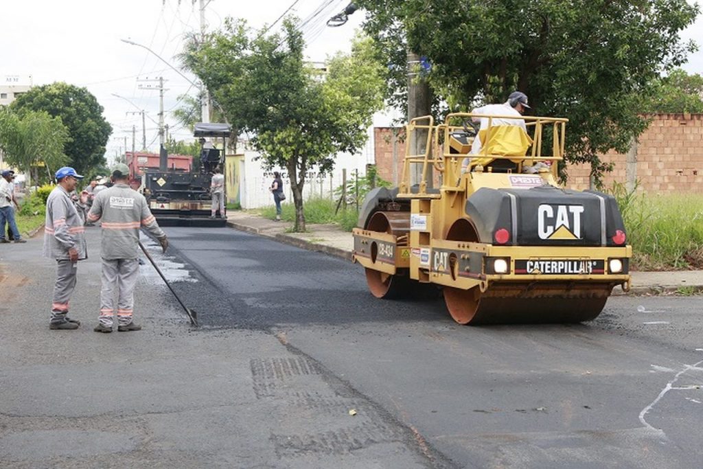 Prefeitura executa recapeamento em duas vias nesta terça-feira (11) 1