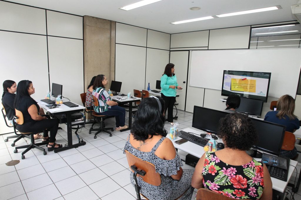 Servidores do SIM participam de capacitação em teleatendimento 1
