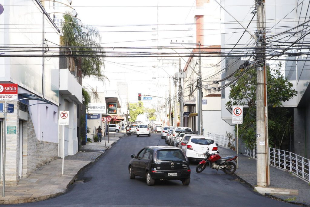 Prefeitura contempla mais vias com trabalho de recuperação asfáltica 1