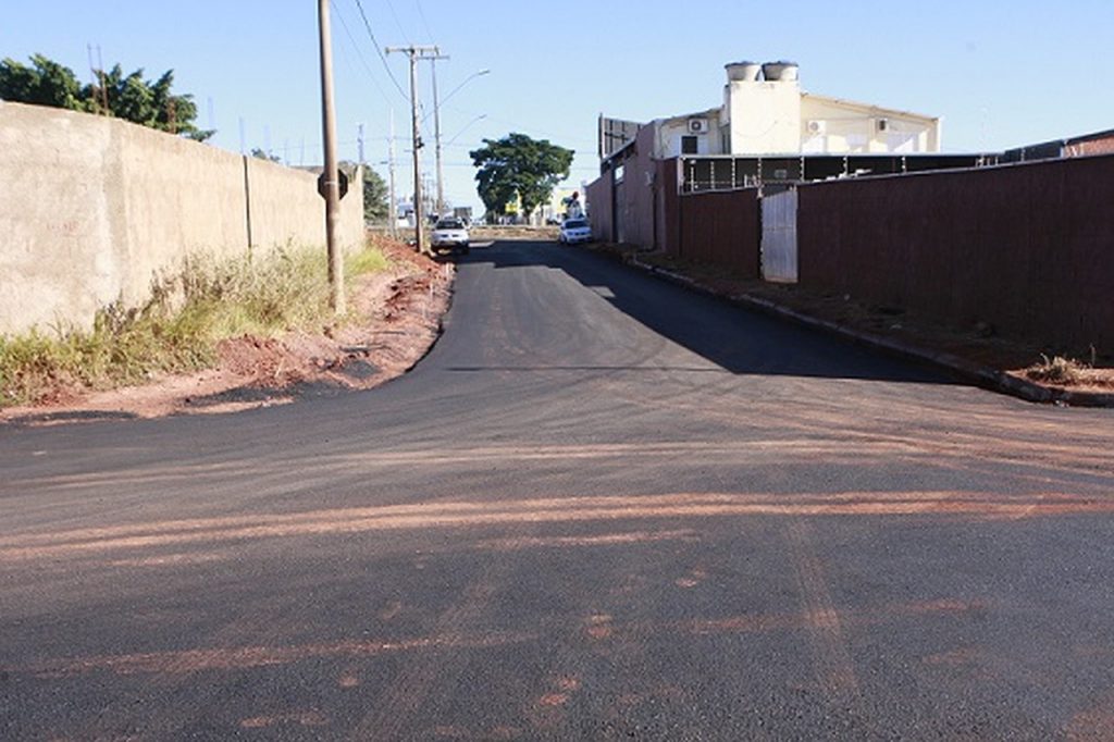 Prefeitura finaliza pavimentação de trecho da José Andraus Gassani 1
