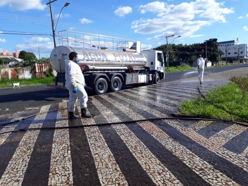 Ação de higienização continua em pontos estratégicos de Uberlândia 1
