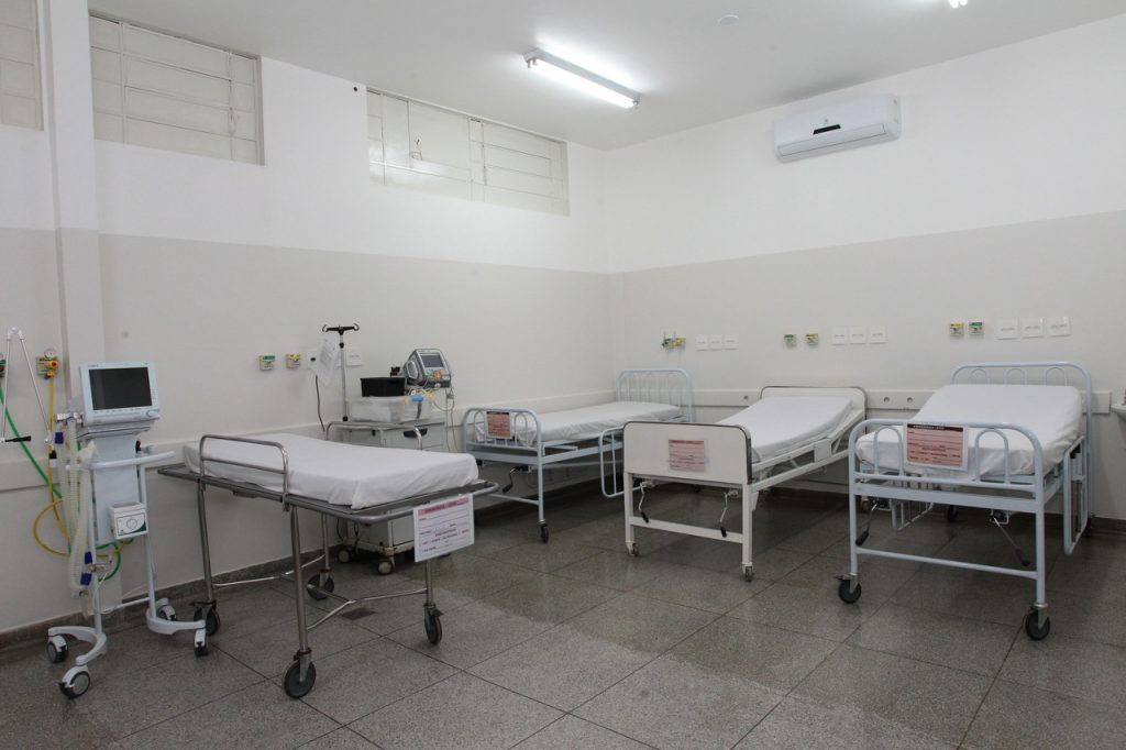 Prefeitura entrega nova sala de emergência e consultórios da UAI Planalto 1