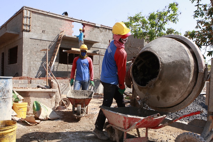 Obras em unidades de saúde avançam para ampliar atendimento à população 3