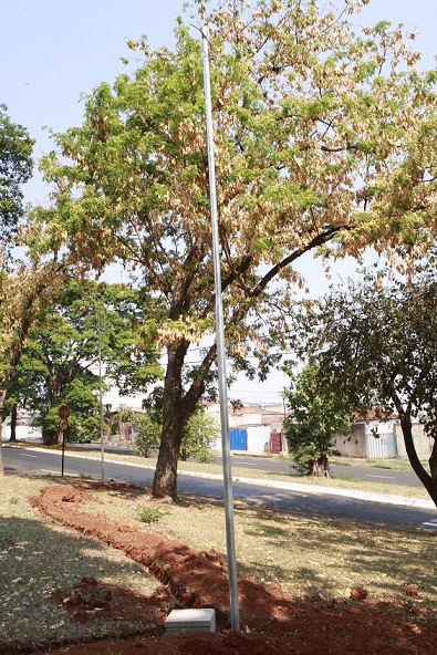 Praças Plínio Salgado e Delegado Júlio Cesar Domingues Bortolato contarão com iluminação de LED 1