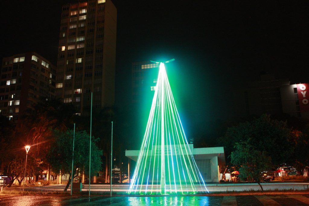 Espaços culturais e áreas verdes recebem iluminação especial de fim de ano 1