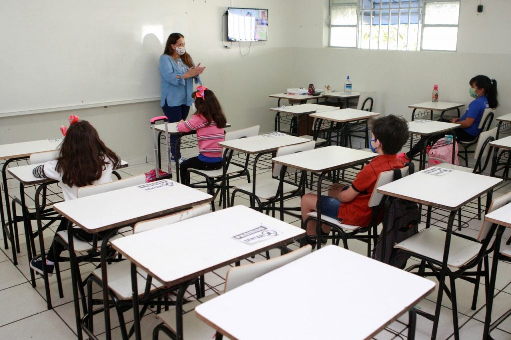 Alunos da rede municipal retornam às atividades presenciais 1