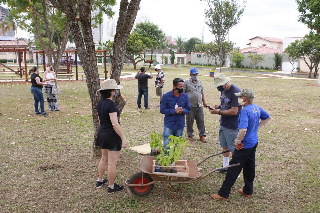 Prefeitura entrega praça com melhorias feitas em parceria com a população 2
