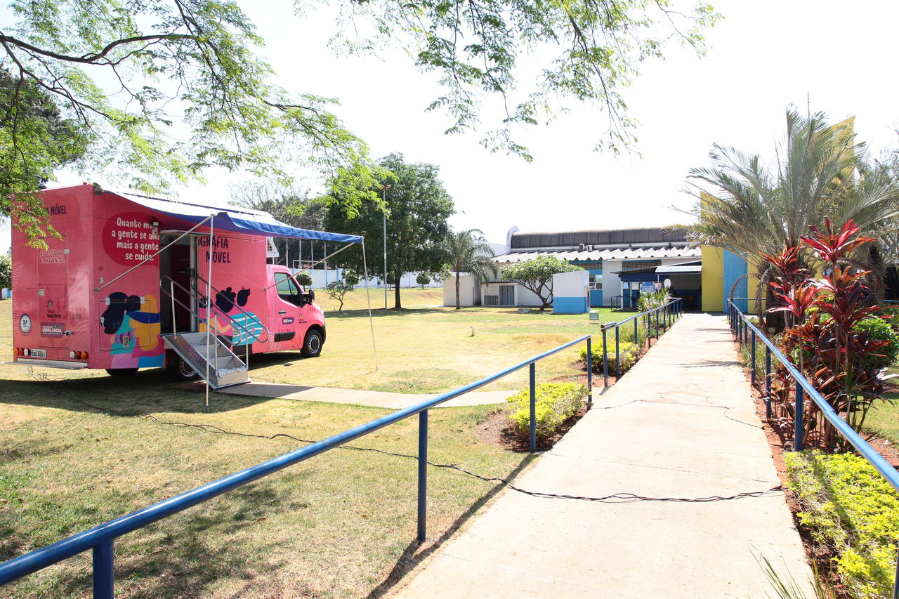 Prefeitura-incentiva-mamografia-com-seis-pontos-para-realização-do-exame-3