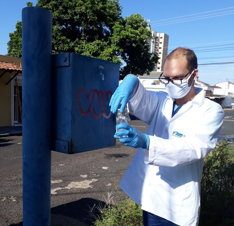 Qualidade da água distribuída em Uberlândia é monitorada diariamente pelos laboratórios do Dmae 1