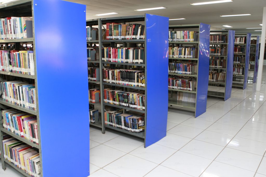 Biblioteca Municipal conta com mais de 21 mil livros para empréstimos 1