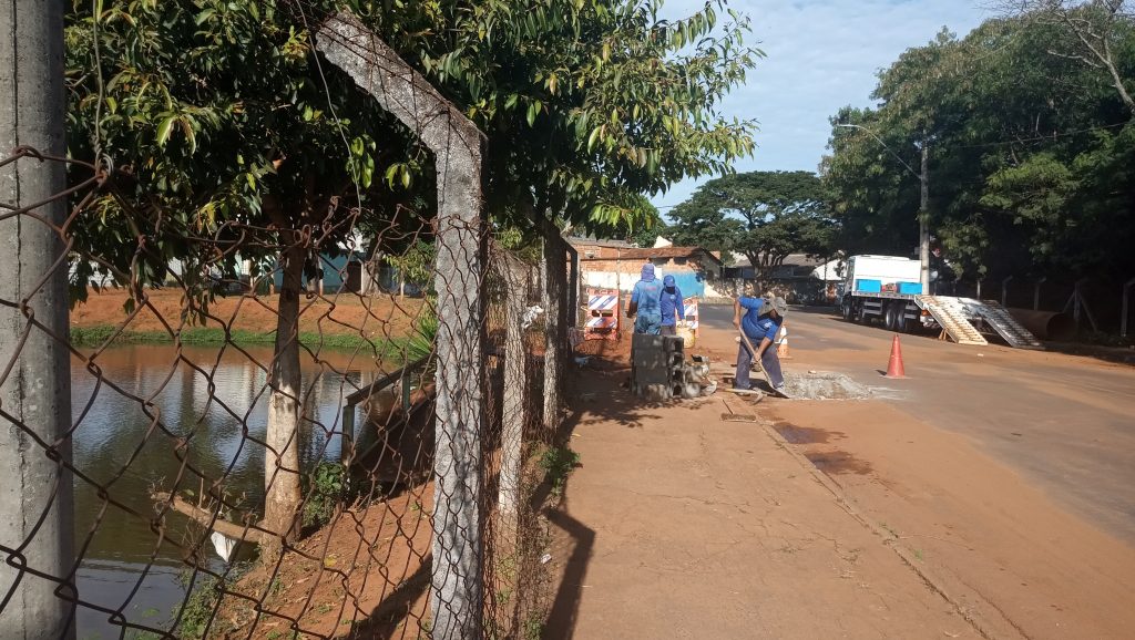 Dmae executa melhorias pluviais na lagoa do parque Santa Luzia 1