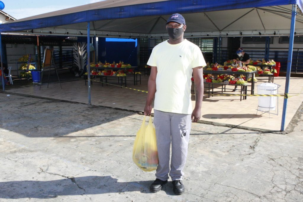 Prefeitura de Uberlândia inicia distribuição de Kit Alimentação Escolar 1