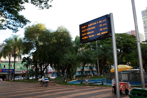 Primeiros painéis eletrônicos começam a funcionar nesta terça (27) 1
