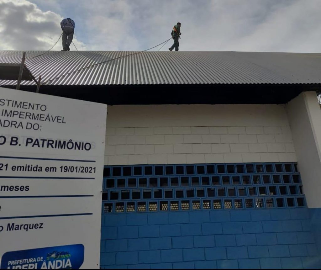 Serviços de recuperação de telhados de ginásios da Futel avançam 1
