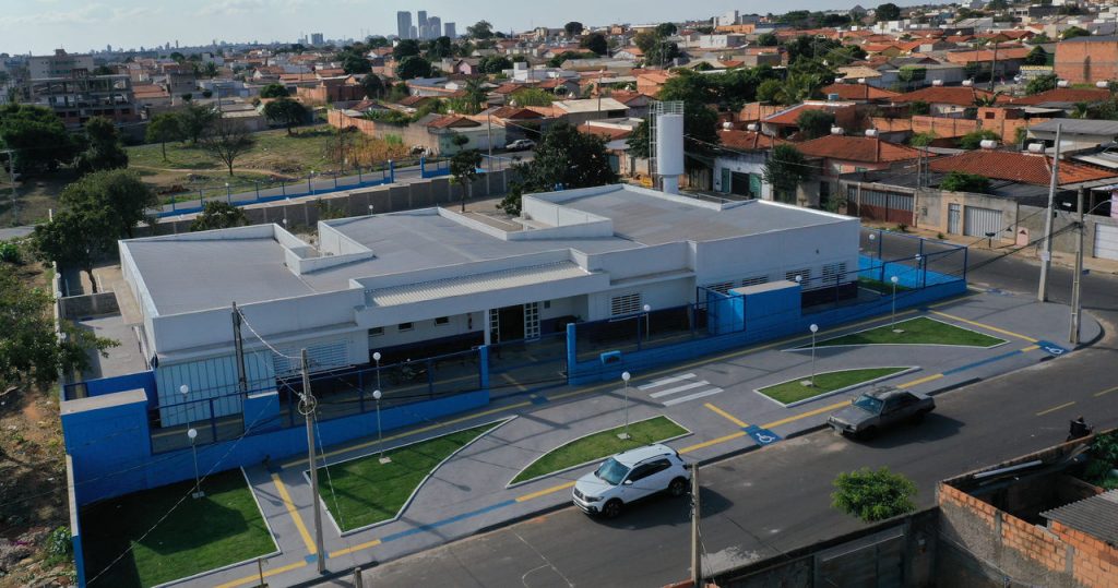 Prefeitura inaugura unidade de saúde no bairro Shopping Park 1
