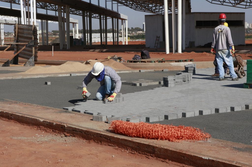 Cobertura e pavimentação do Terminal Jardins estão em fase final 1