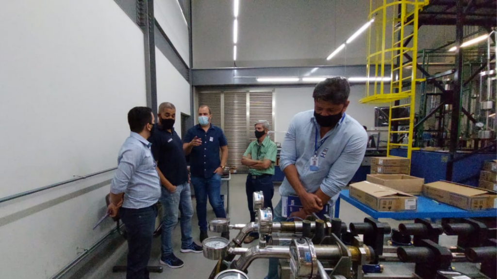 Dmae apresenta estrutura e atuação à comitiva de Caldas Novas 1