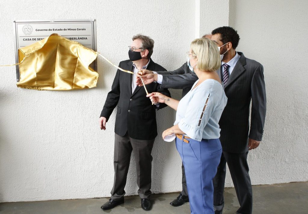 Prefeitura de Uberlândia participa de inauguração de Casa de Semiliberdade 1