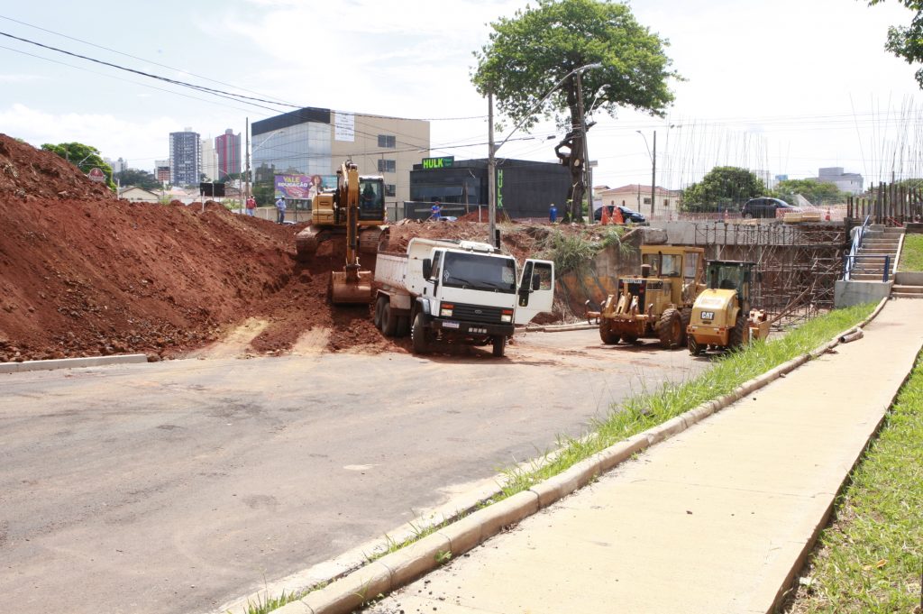 Prefeitura inicia construção de alça de acesso para a Av. Geraldo Motta Batista 1
