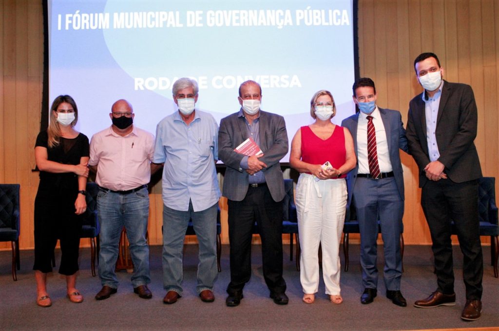 Prefeito e secretários assinam carta de compromisso com a Integridade pública 2
