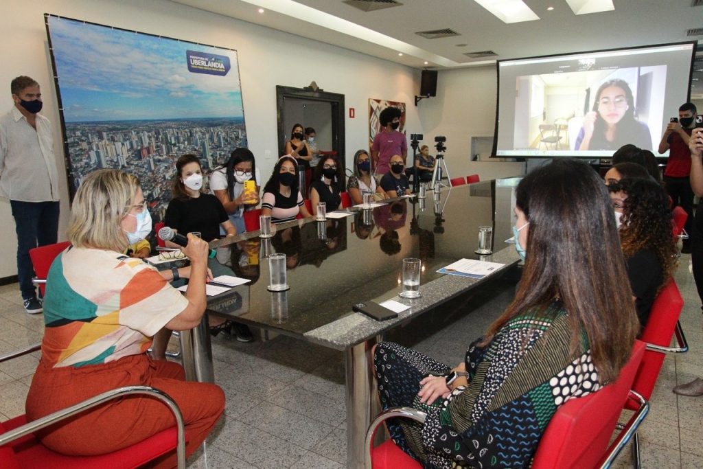 Homenagem a estudantes no Dia Internacional das Mulheres e Meninas na Ciência 1