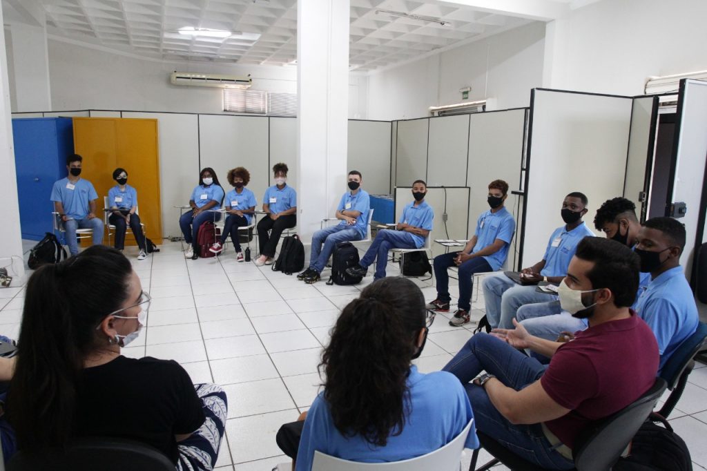 Prefeitura recebe 17 jovens aprendizes nesta quarta-feira (16) 1