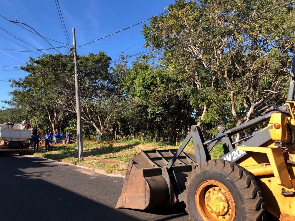 Prefeitura inicia execução de praça no bairro Jardim Botânico 1