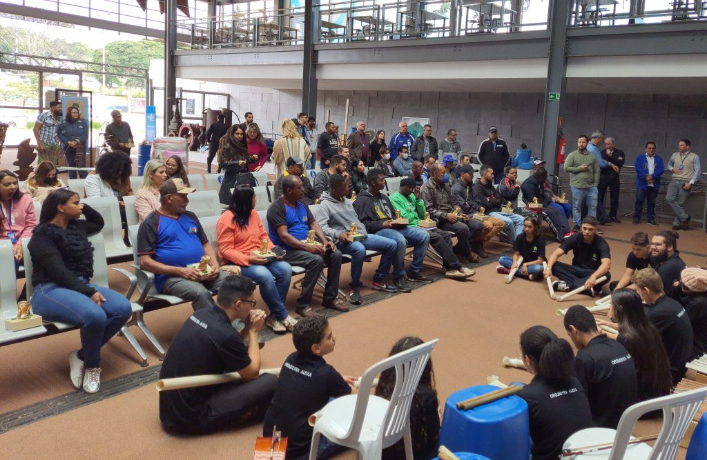 Dmae comemora Dia Internacional da Reciclagem com homenagem, música e exposição 1