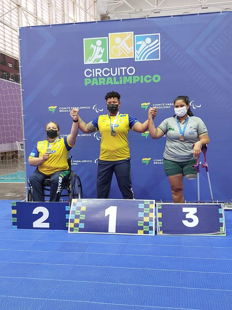 CDDU/Futel/Praia Clube conquista 10 medalhas em Circuito de Halterofilismo 3