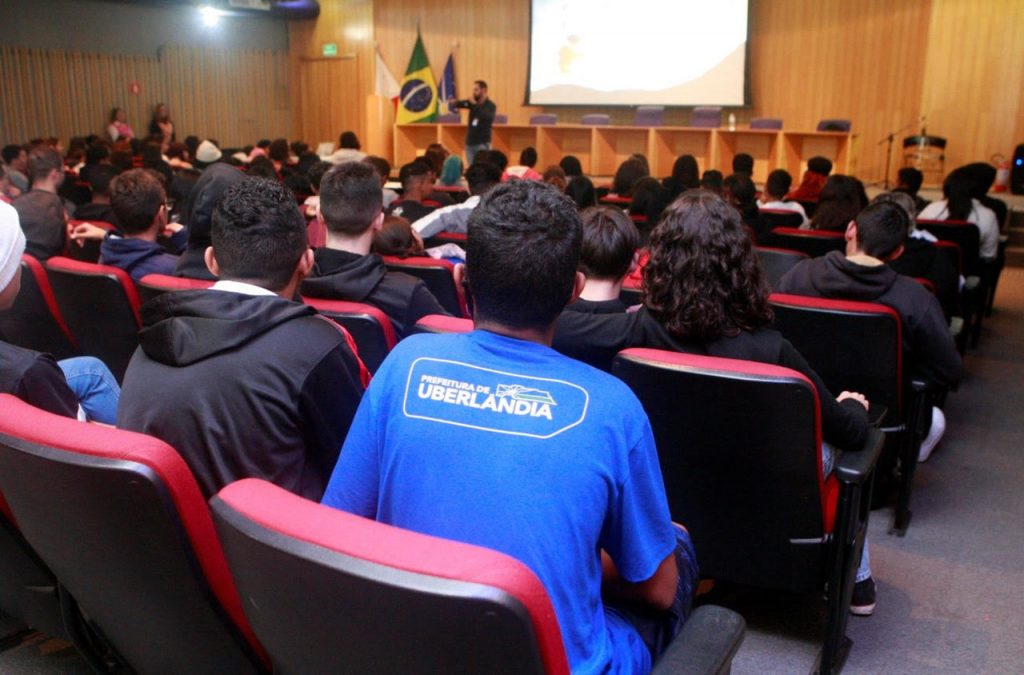 Prefeitura realiza primeira edição do Interação Jovem nesta quinta (11) 1