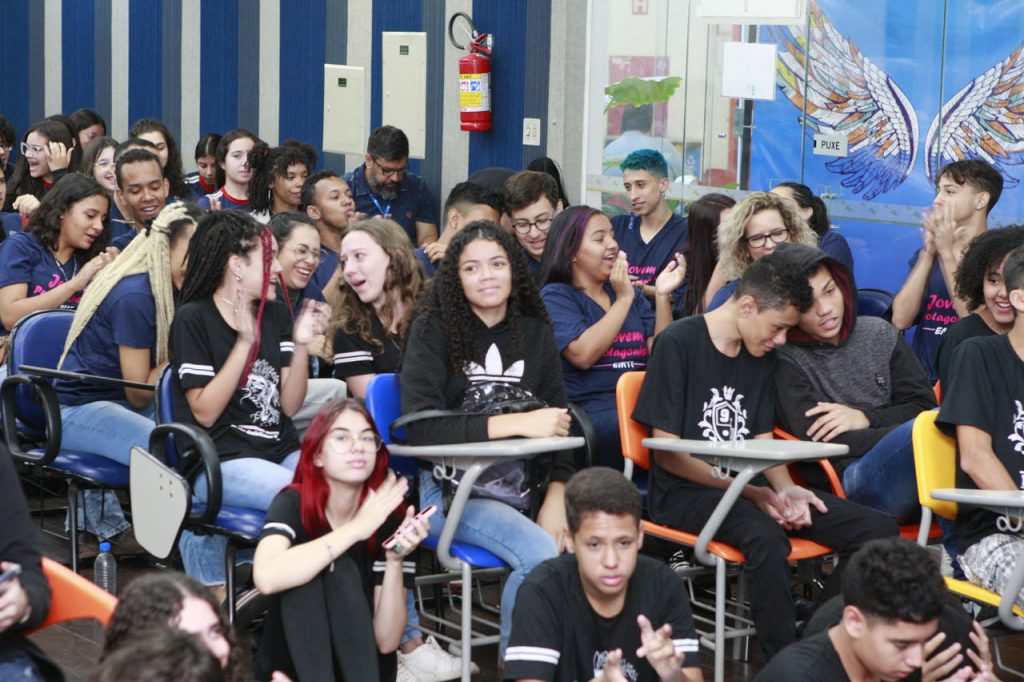 Prefeitura promove Interação Jovem com estudantes da região central 1