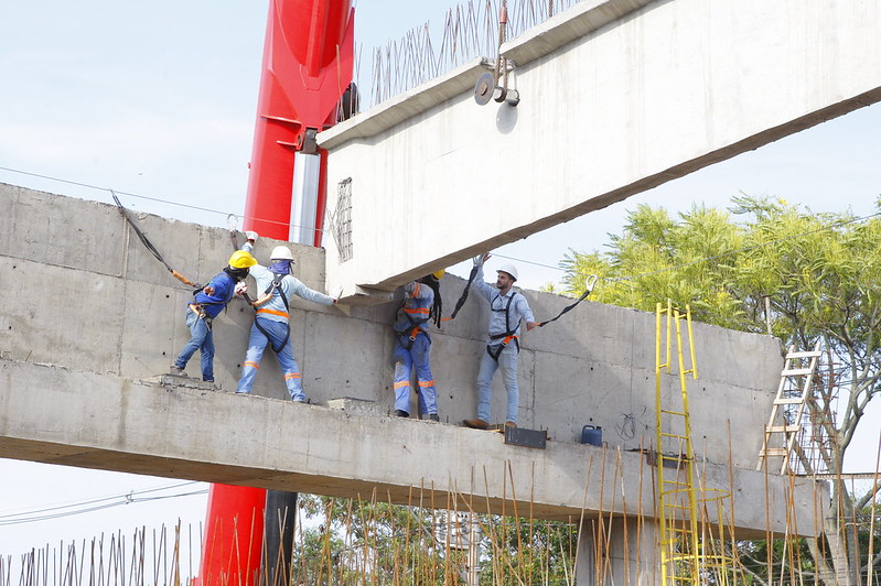 Viaduto da avenida Nicomedes Alves dos Santos chega a 72% de conclusão 1