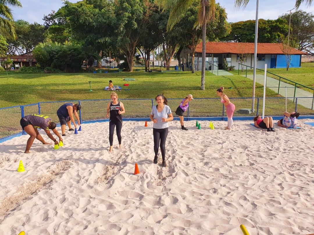 Beach Tennis define a musculatura? Treinador esclarece